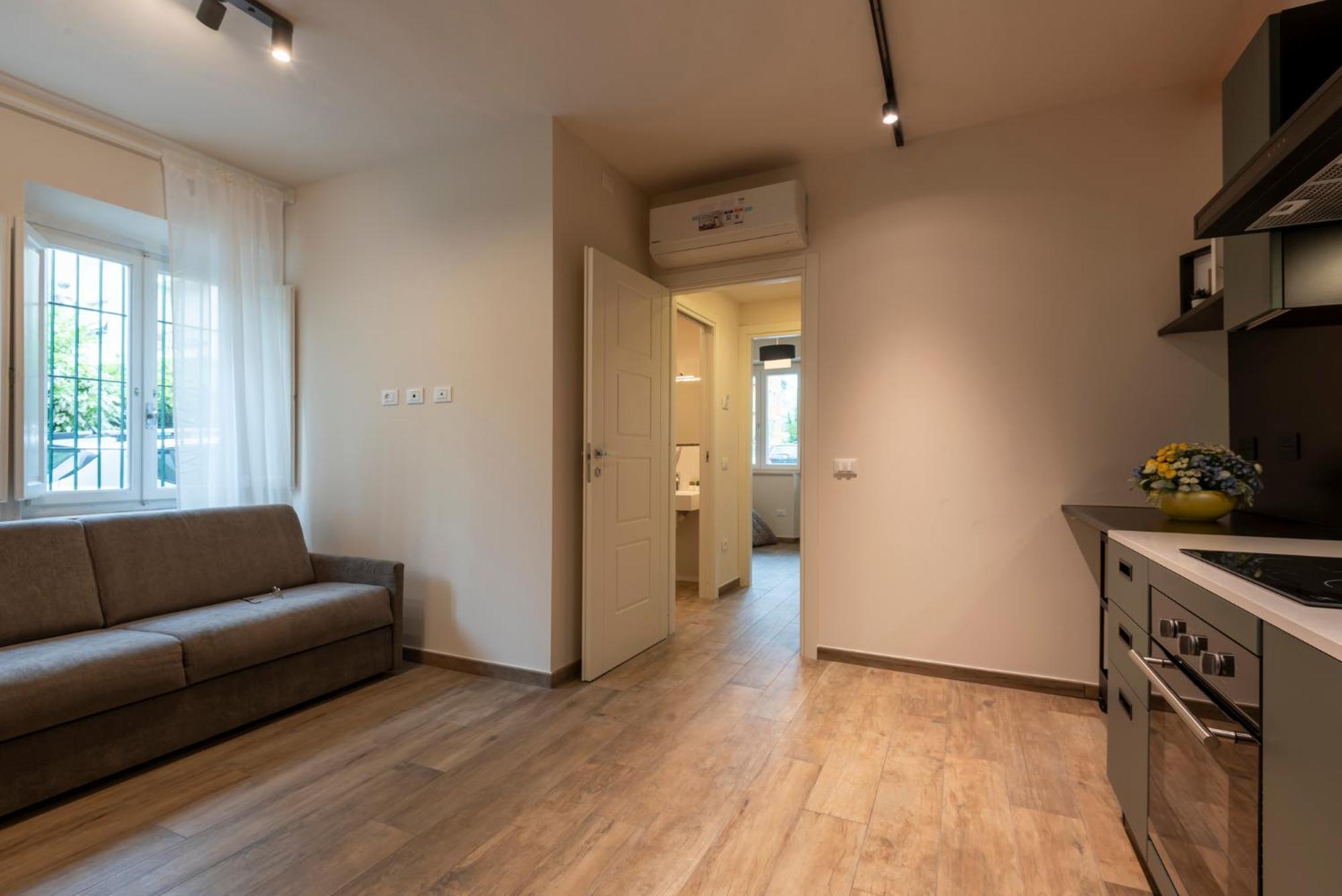 Iarsera Rooms And Apartment لوكا المظهر الخارجي الصورة