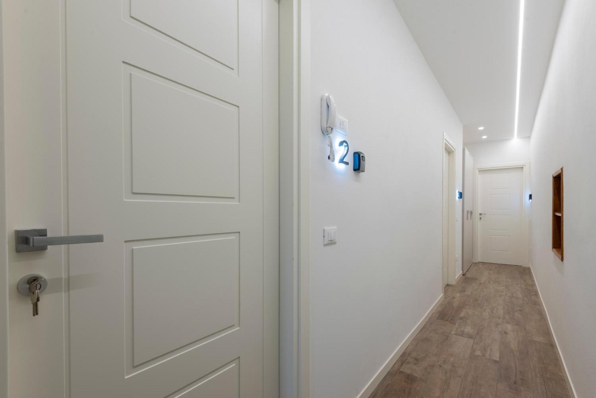 Iarsera Rooms And Apartment لوكا المظهر الخارجي الصورة